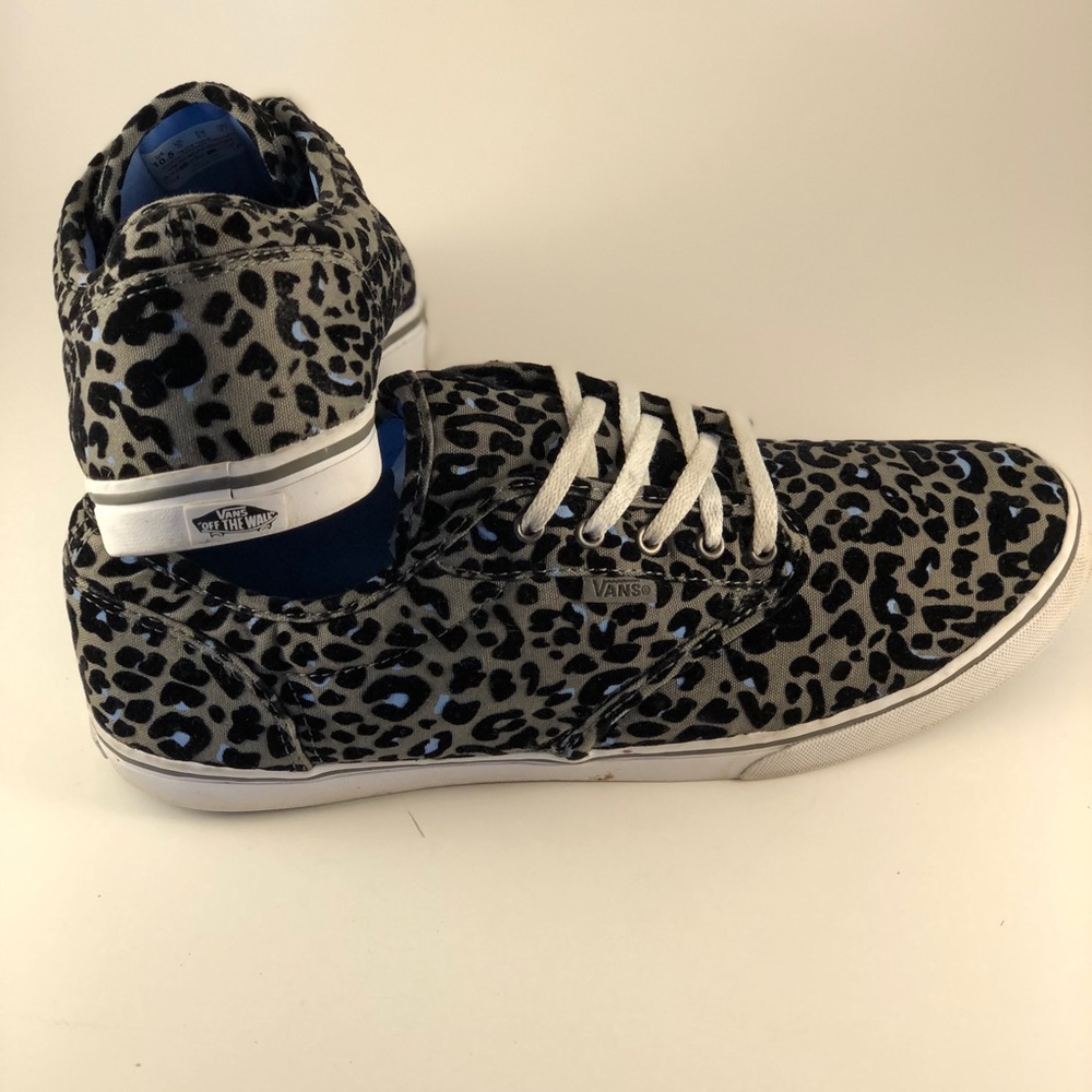 Vans - Picture 2 of 4